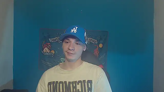 Show modela Burperking420_ na web-kameri