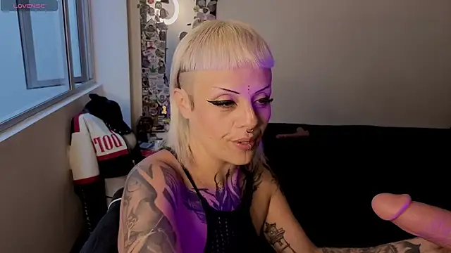 freyaa_sorcerees webcam show