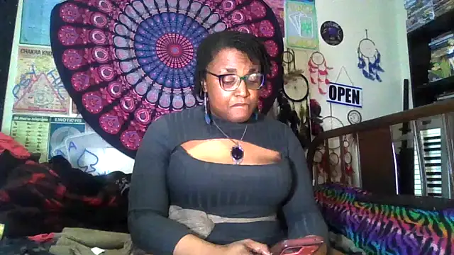 GardeniaFields Show in webcam