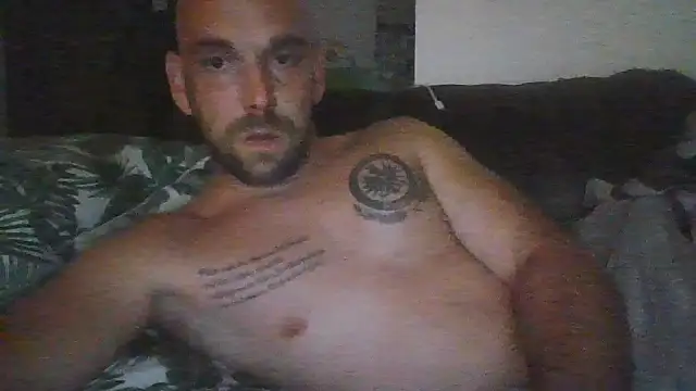 Smokeym123 webkamerás műsora