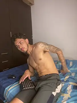 Kriss_Edwards Шоу с уебкамера