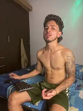 Kriss_Edwards webkamerás műsora