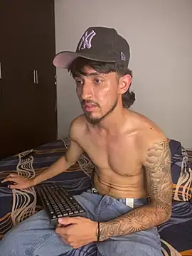Kriss_Edwards' Webcam Show