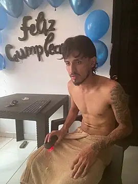 Kriss_Edwards webkamerás műsora