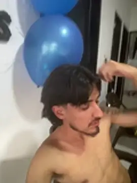 הופעת וובקאם של Kriss_Edwards