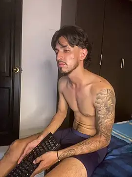 Show de webcam de Kriss_Edwards