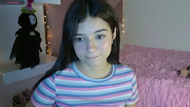 eva_sin18's Live Chat Room