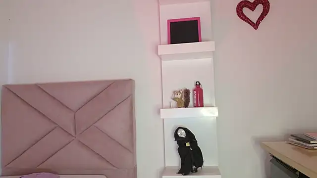 eva_sin18's Live Chat Room