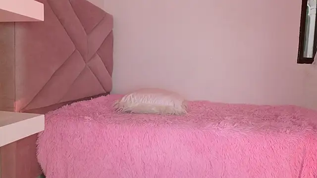 eva_sin18 Live chatroom