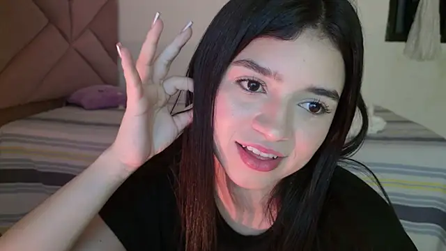 eva_sin18 Adlı Modelin Canlı XXX Sohbeti