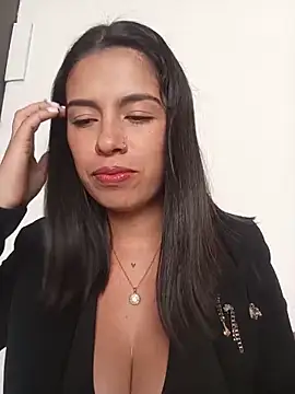 Nathaly_12's Live XXX Chat