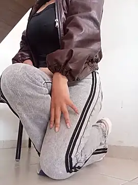 دردشة Nathaly_12 الجنسية المباشرة