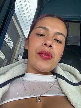 Pokazy przed kamerką – Nathaly_12