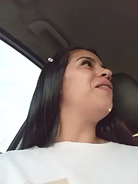 Nathaly_12's Live XXX Chat