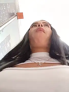 Nathaly_12's Live XXX Chat