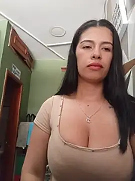 دردشة Nathaly_12 الجنسية المباشرة