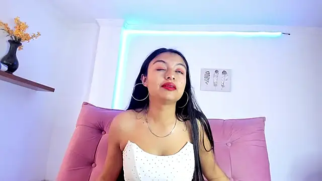 sweet_cinamon Adlı Modelin Canlı XXX Sohbeti