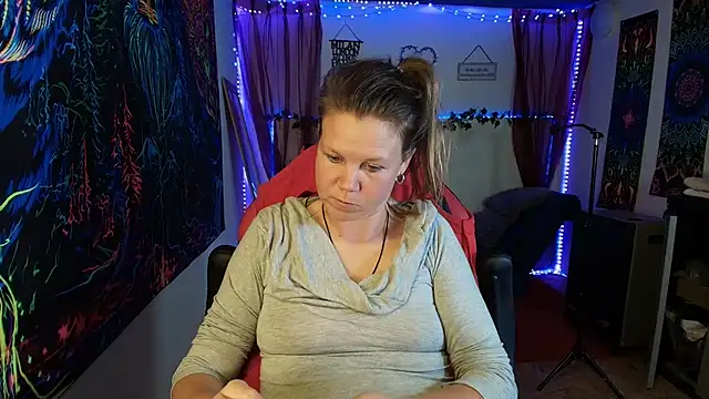 CallMeMaria webcam show