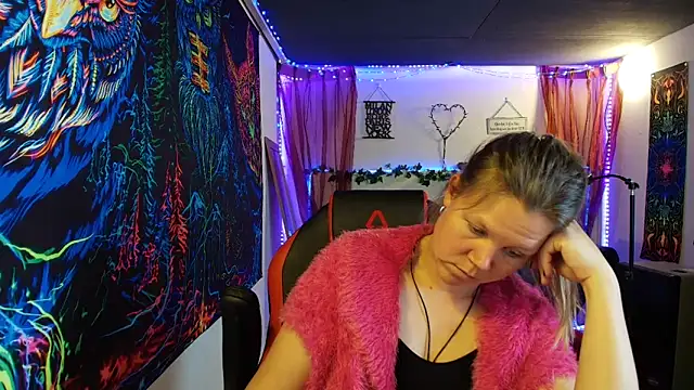 CallMeMaria webcam show