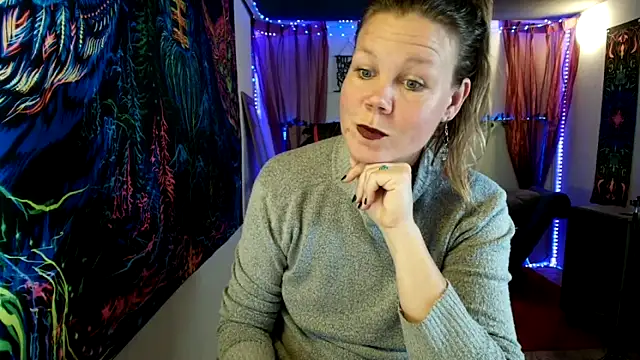 CallMeMaria's Webcam Show