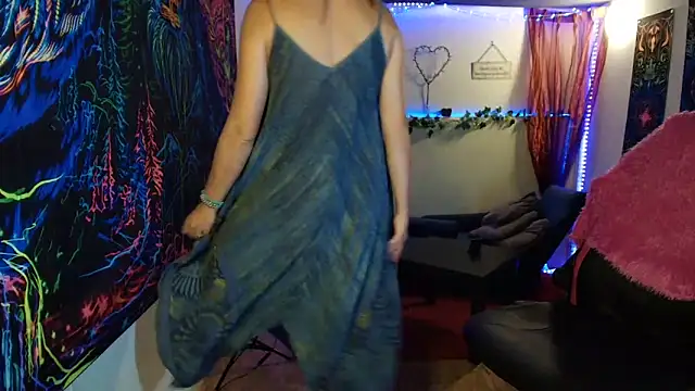 CallMeMaria live XXX chat