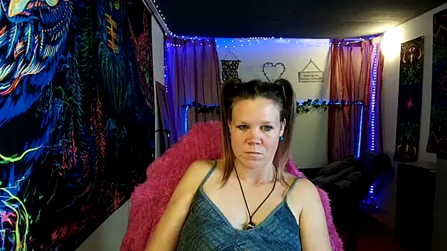 CallMeMaria webcam show