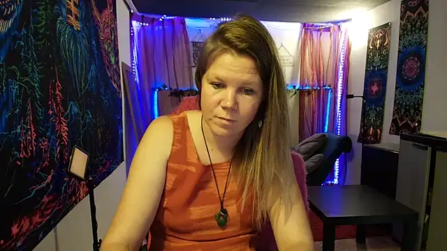 Živá chatovací místnost CallMeMaria