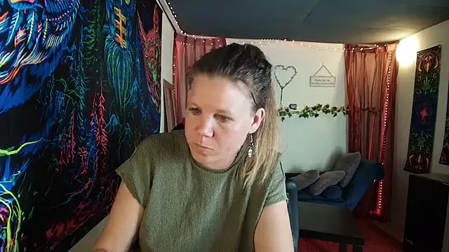 CallMeMarian Webbikameraesitys
