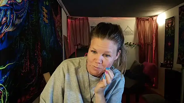 CallMeMarian Webbikameraesitys