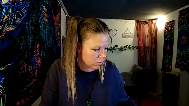CallMeMaria webcam show