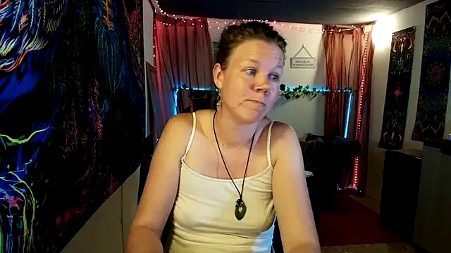 CallMeMaria webcam show