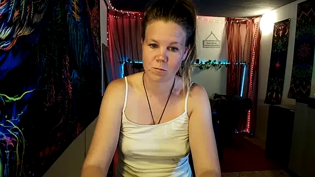 CallMeMaria Webcamshow