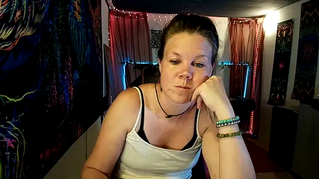 CallMeMaria webcam show