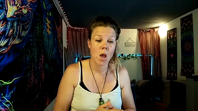 CallMeMaria's Webcam Show
