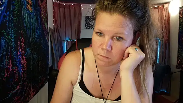 CallMeMaria Webcam Show