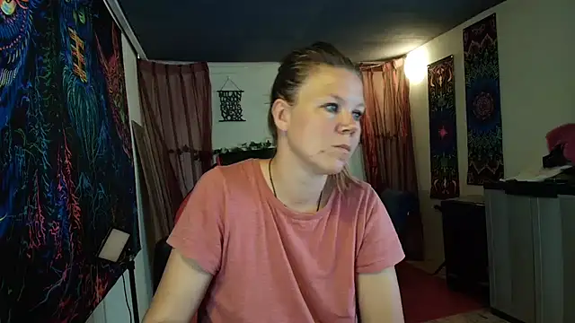 CallMeMarian Webbikameraesitys