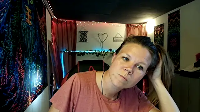 CallMeMaria webcam show