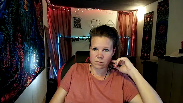 CallMeMarian Webbikameraesitys
