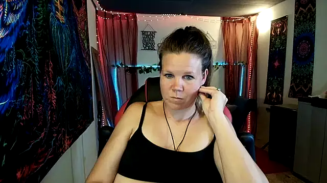 CallMeMaria Webcam Show