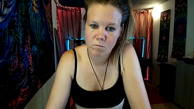 CallMeMaria's Webcam Show