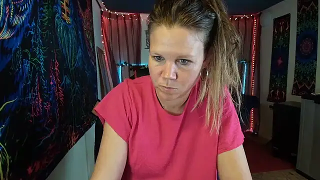 CallMeMaria Chat XXX in diretta