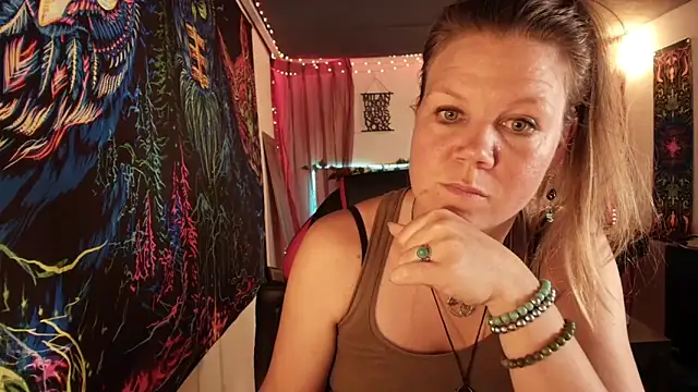 CallMeMaria Webcam Show