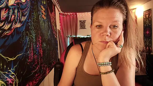 CallMeMaria – webcam-show