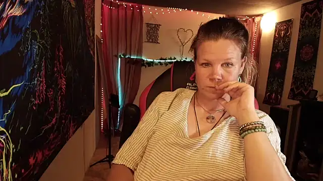CallMeMarian Webbikameraesitys