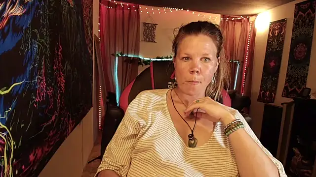 CallMeMaria webcam show