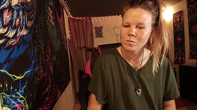 CallMeMaria webcam show