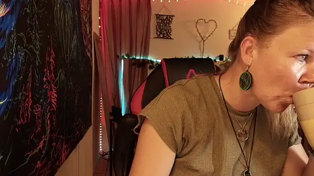 CallMeMaria Webcamshow