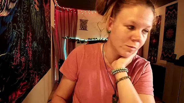 CallMeMaria webcam show