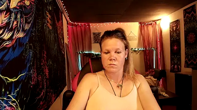 CallMeMaria webcam show
