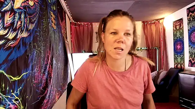 CallMeMaria webcam show